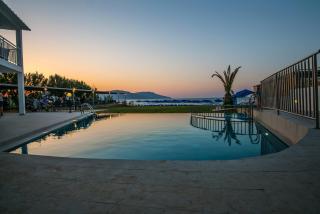 Happy Days Beach Hotel - 1