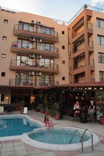 Friends Family Hotel - Sunny Beach - 7