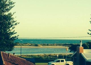 Ocean Vista Beach Stay - Rockingham - 5