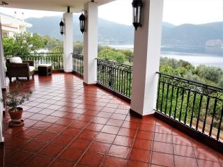 Waterfront Mediterranean Villa - Skroponeria - 9