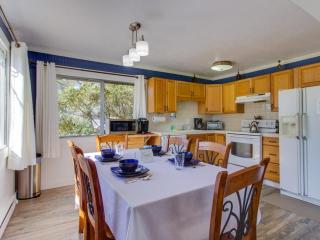 Pacific Breeze Hideaway - 2