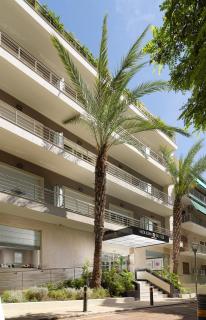 Holiday Suites - 1