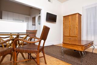 Island City House - 9