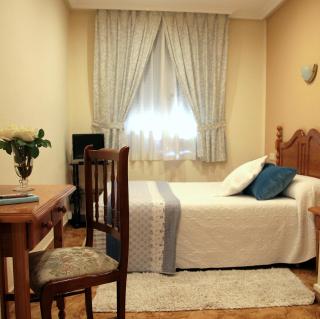 Hostal pachin - Mieres - 0