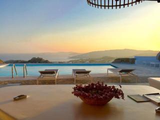 Otherview Villa - Super Paradise Beach - 9
