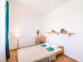 Downtown Forest Hostel & Camping - Vilna - 3