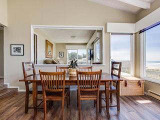 Spindrift Oceanfront Home - The Helm - Bandon - 3