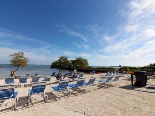 Oceanside Retreat - 9