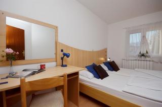 Apartments Mira - Tribunj - 4