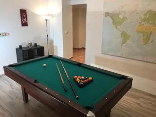 Big Homebase with Billardtable - Prague - 8