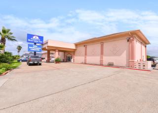 Americas Best Value Inn Clute - 8