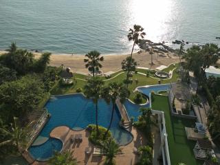 The Palm Wongamat Beach - 8