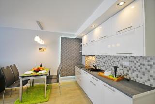 Grey & Green Apartments - 8