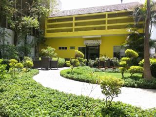 Lemon Tree Hotel, Udyog Vihar, Gurugram - 7