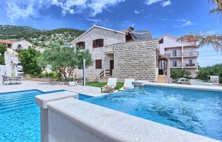Lantana Holiday Home - 3