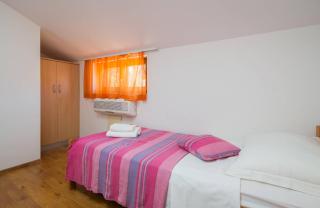 Apartments Judita - Supetar - 1