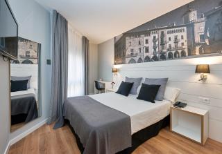 Hotel Can Pamplona - Vic - 7