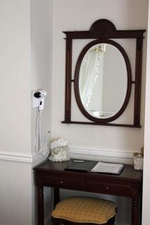 Beaumont Guest House Windermere - Adult Only - Free Car Park & Off Site access to the local Health Centre - Windermere - 6