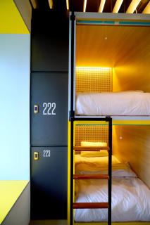 Borough Capsule Hostel Bali - 1
