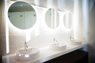 Borough Capsule Hostel Bali - Legian - 6