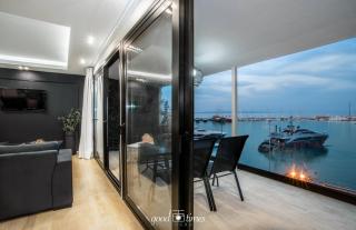 Pineapple Seaside Suite - 4