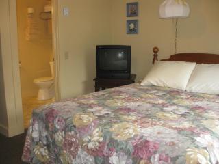 Picket Fence Motel - 1