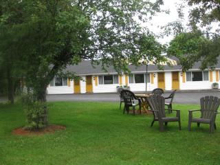 Picket Fence Motel - Saint Andrews - 8