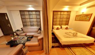 Hotel Royale Ambience - 7