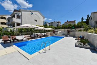 Mediterraneo Garden Apartments - 2