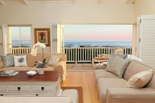 Shore's Edge Luxury Oceanfront Home - Hermanus - 8