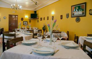 Hostal Restaurante La Cepa - Cariño - 6