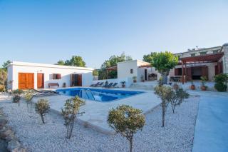 Chloe's House - Pano Akourdalia - 2