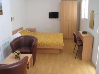 Livija rooms - Petrovec - 3