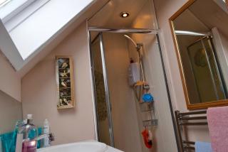 Room by the Beach - Aird Tong - 4