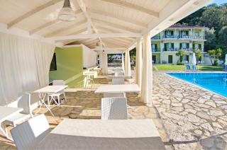 Vliho Bay Suites & Apartments - Yenion - 3