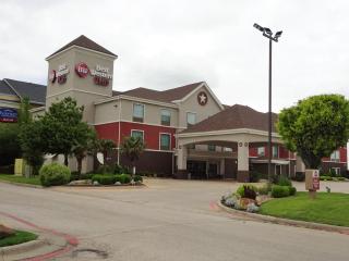 Best Western Plus Denton Inn & Suites - 8