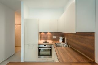 Adriatic Sunshine Apartment - Budva - 6