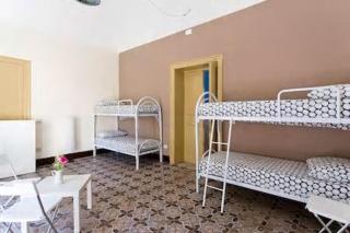 Sunshine Hostel Palermo - Palermo - 3