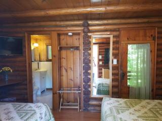 Seven Dwarfs Cabin - On The Brook Cabins - Lake George - 4