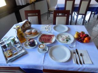 Župančičev hram - 7