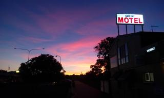 Sail Inn Motel - Yeppoon - 1