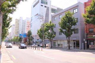 Wood House Hotel - Busan - 0