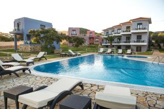 Blue Waves Luxury Suites by the Sea - Plomari - 3
