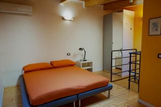 Studio Apartment Vicolo Lavandai - Milan - 5
