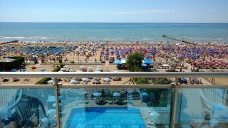 Hotel La Brezza frontemare - Lido di Jesolo - 6