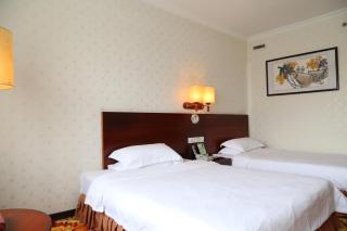 Pa Zhou Plaza Hotel - 2