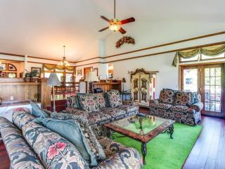 Wayne Creek Residence - 1