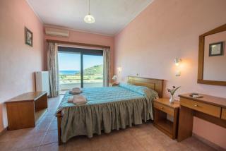 Blue Bay Hotel - Charamida - 7