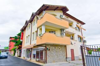 Family Hotel Victoria Gold - Mineralni Bani - 0