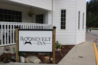 Roosevelt Inn Mount Rushmore - 4